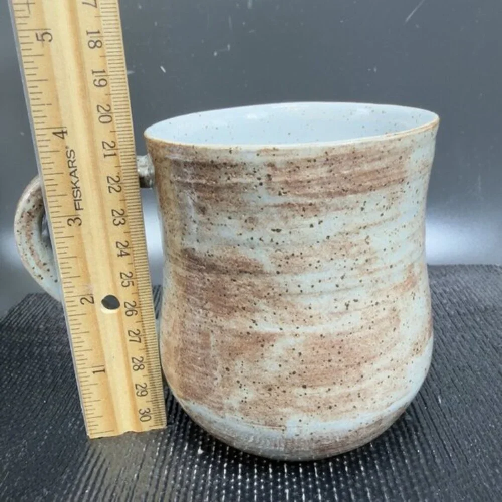 Vintage Hand Made USA Stoneware Pottery Coffee Mug Cup Artist Marked Speckled‎